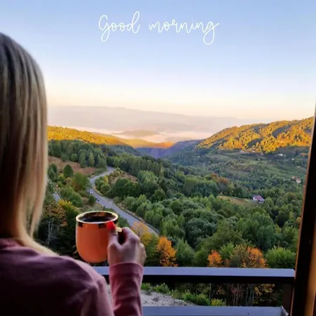 Mountain Side Apartament