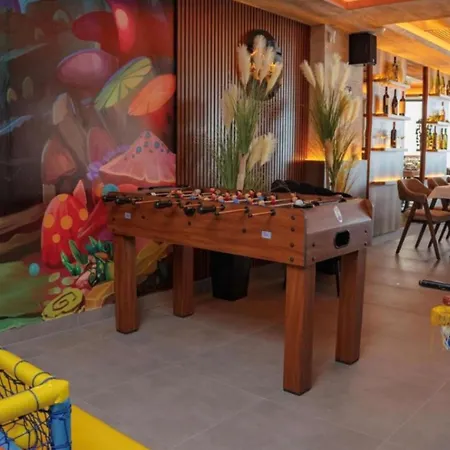 Mountain Side 아파트 *