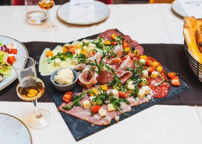 Mountain Side Apartament